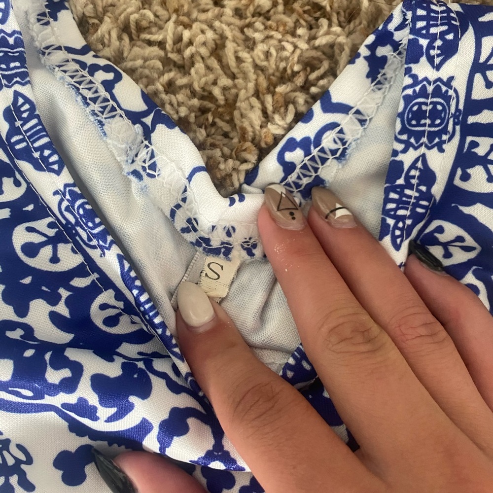 Blue And White Patterned Matching Set - image 3